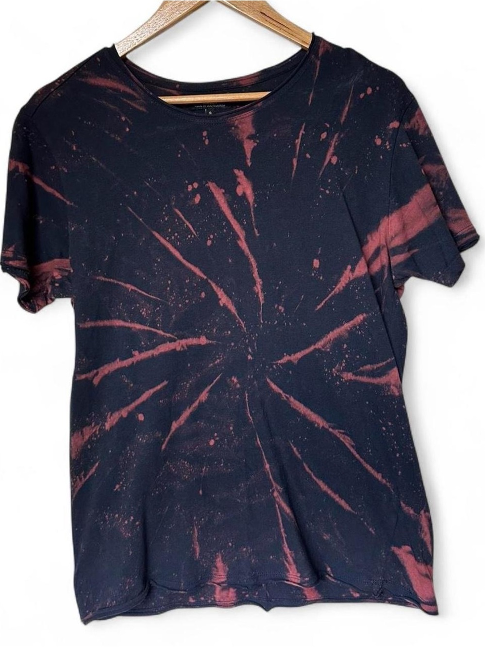 Brave Soul Tie-Dye Raw Edge Crewneck Tee in Navy & Red